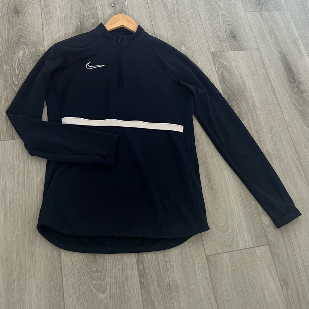 Nike sweater